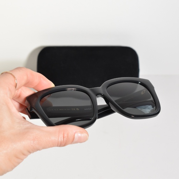 Gucci sunglasses black,  new in box authentic - Picture 3 of 5